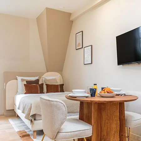 Charming Air-conditioned *