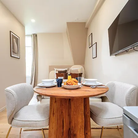 Charming Air-conditioned * 파리